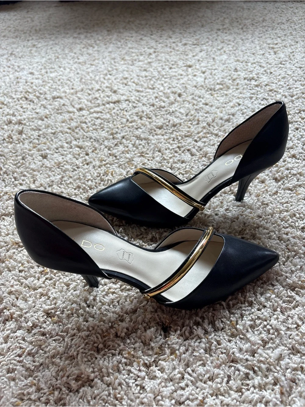 Aldo Hogsed-97 Black and Gold Heels Sz 7.5 EU 38